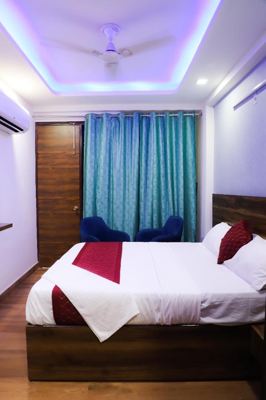 Surya International Bed & Breakfast New Delhi Exterior photo